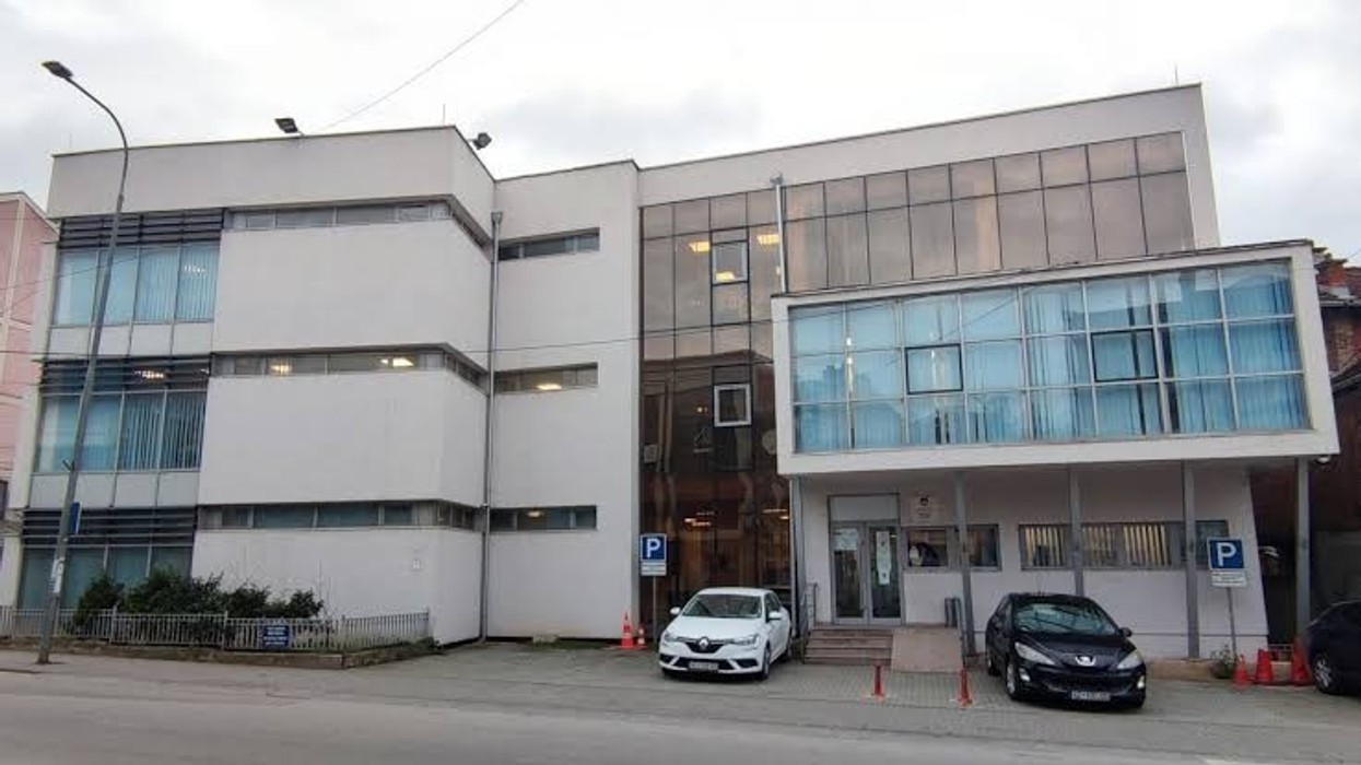 Aktakuzë ndaj gjashtë personave për keqpërdorim të pozitës zyrtare dhe mashtrim në prokurim publik në Prizren