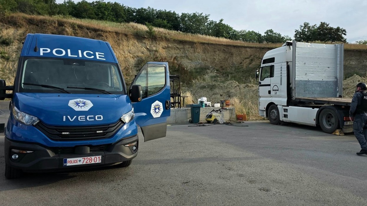 Paraburgim për të dyshuarit për dallavere me naftë