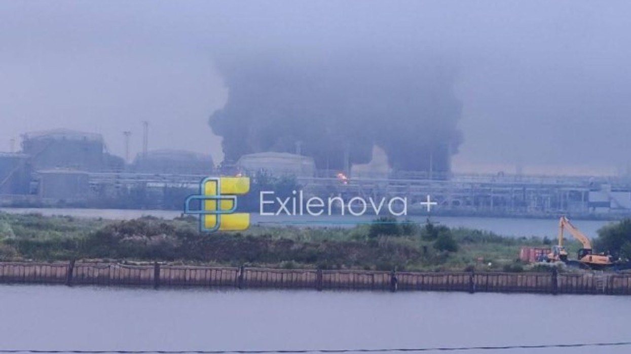 Dronët ukrainas godasin terminalin e naftës në Shën Petersburg
