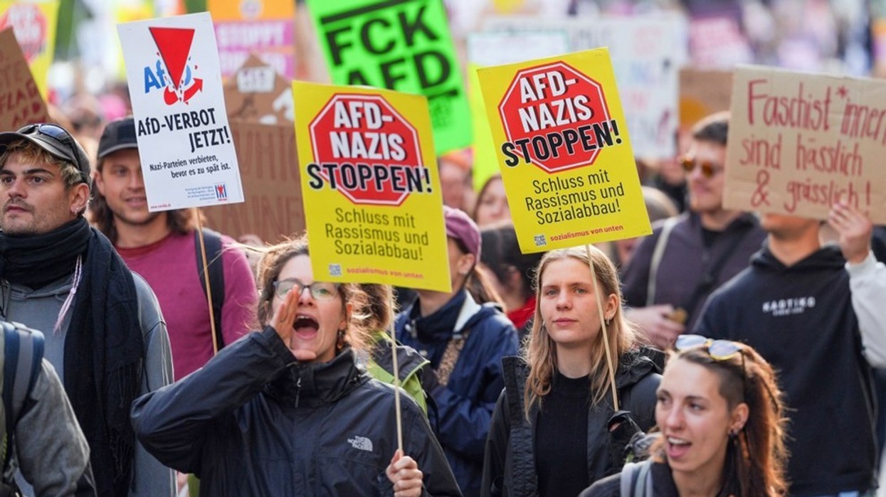 Mijëra njerëz protestojnë në qytetin gjerman kundër AfD