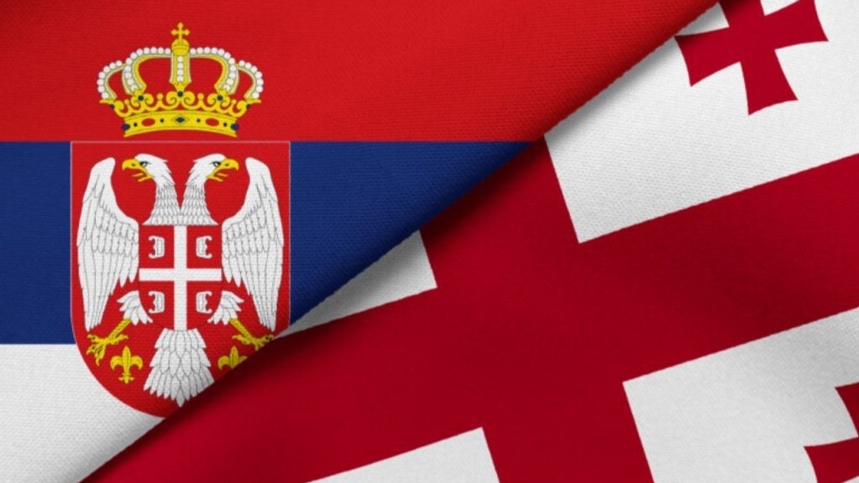 Serbia dhe Gjeorgjia nuk janë miqtë tanë – janë regjime autoritare që kërkojnë afërsinë e Trumpit