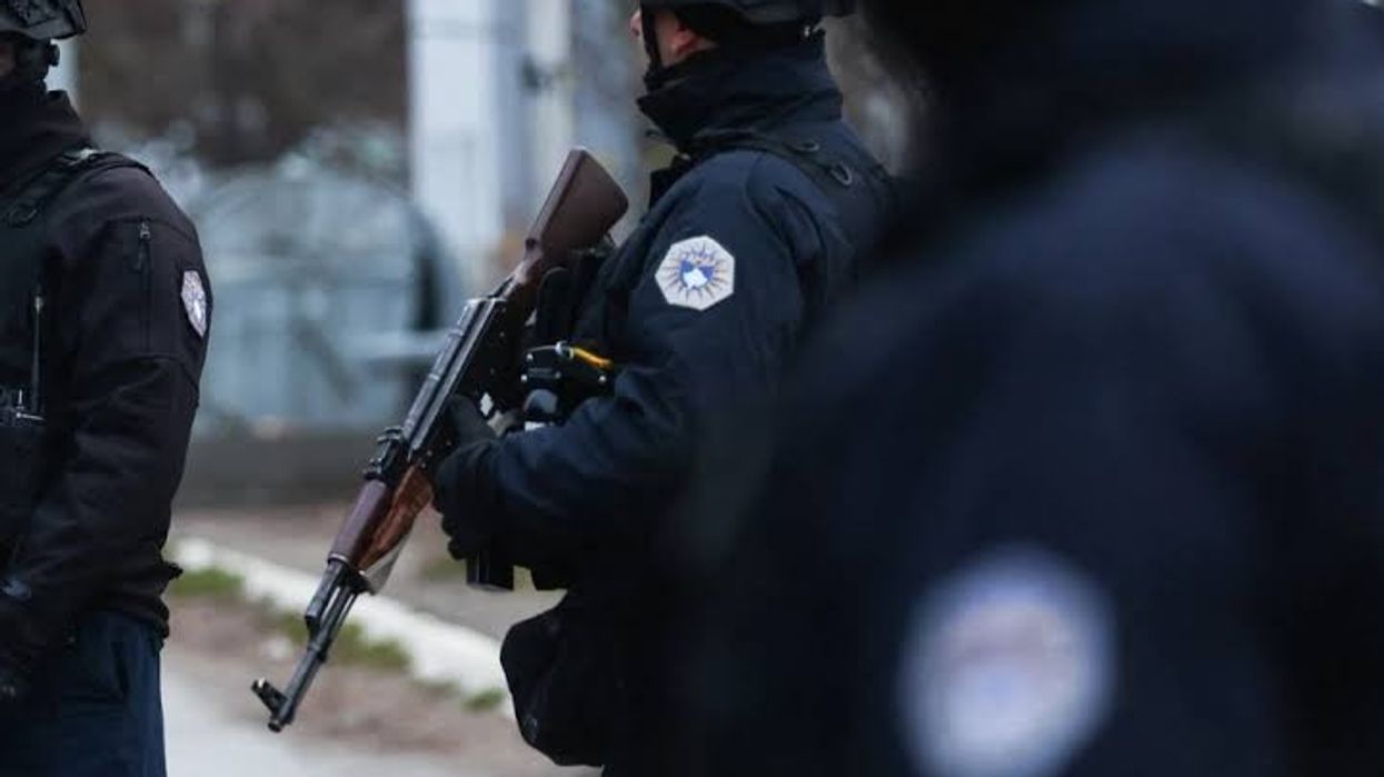 Bastisje në një lokal në Prishtinë, policia gjen persona duke luajtur bixhoz Bastisje në një lokal në Prishtinë, policia gjen persona duke luajtur bixhoz