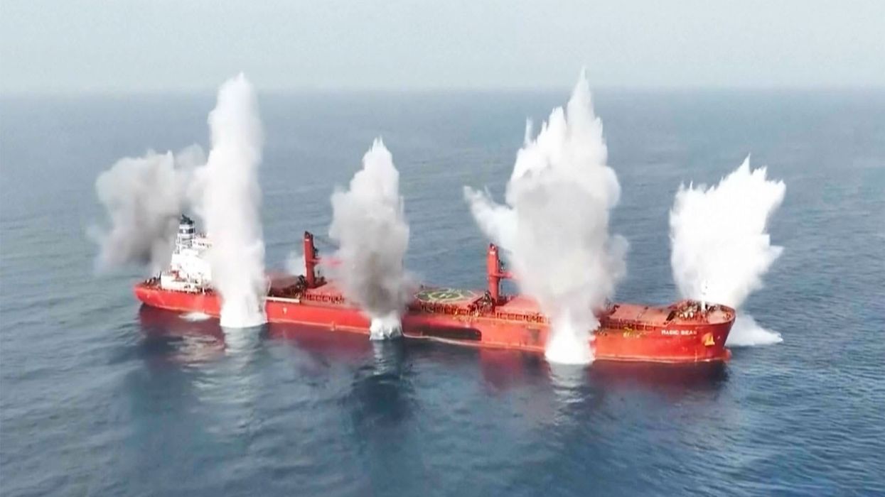 Britania: Është sulmuar një anije në Detin e Kuq Britania: Është sulmuar një anije në Detin e Kuq