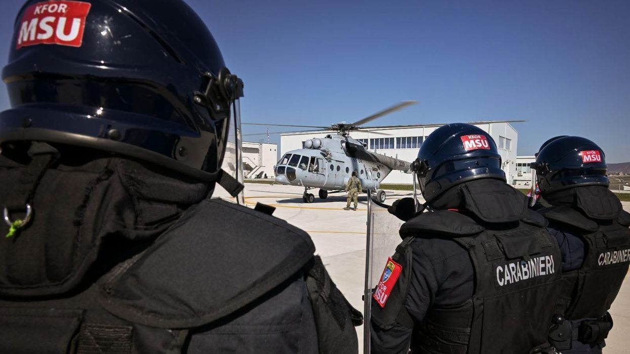 KFOR zhvillon stërvitje me helikopterë në Prishtinë për rritjen e gatishmërisë operacionale KFOR zhvillon stërvitje me helikopterë në Prishtinë për rritjen e gatishmërisë operacionale