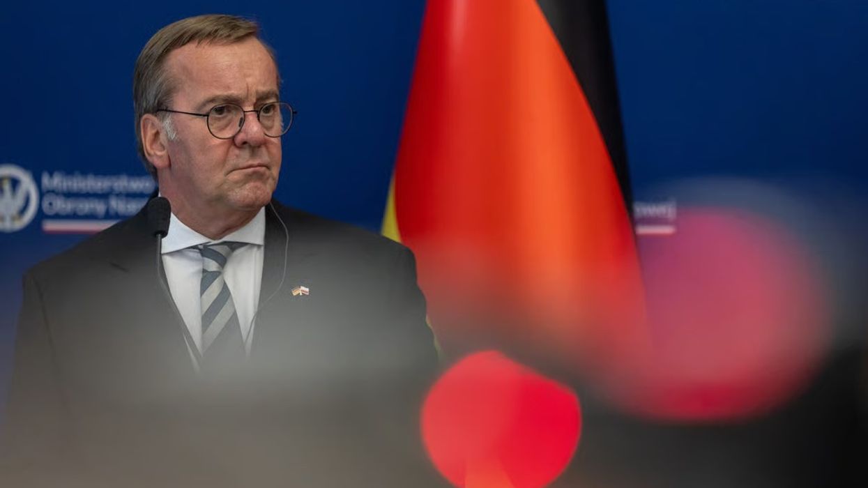 Shefi i Mbrojtjes gjermane kundërshton ndarjen e informacionit me ministrat e AfD-së Shefi i Mbrojtjes gjermane kundërshton ndarjen e informacionit me ministrat e AfD-së
