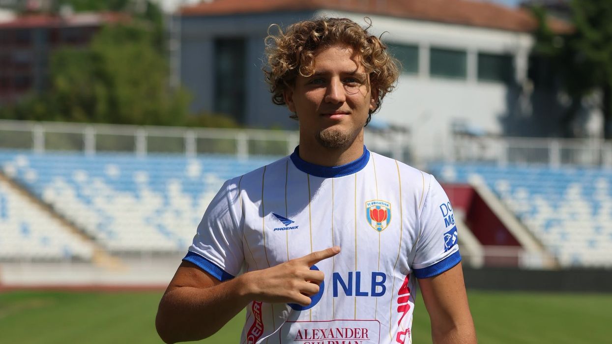 Zyrtare: Talenti i Kosovës U21, Arjanit Fazlija, nënshkruan me FC Prishtinën Zyrtare: Talenti i Kosovës U21, Arjanit Fazlija, nënshkruan me FC Prishtinën
