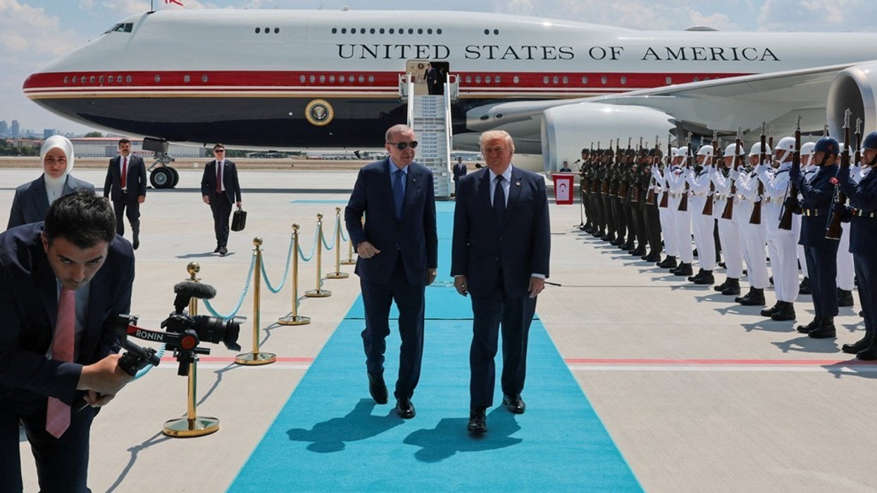 Trump thotë se po 'testonte njerëzit' me kërkesat për shpenzime në mbrojtje