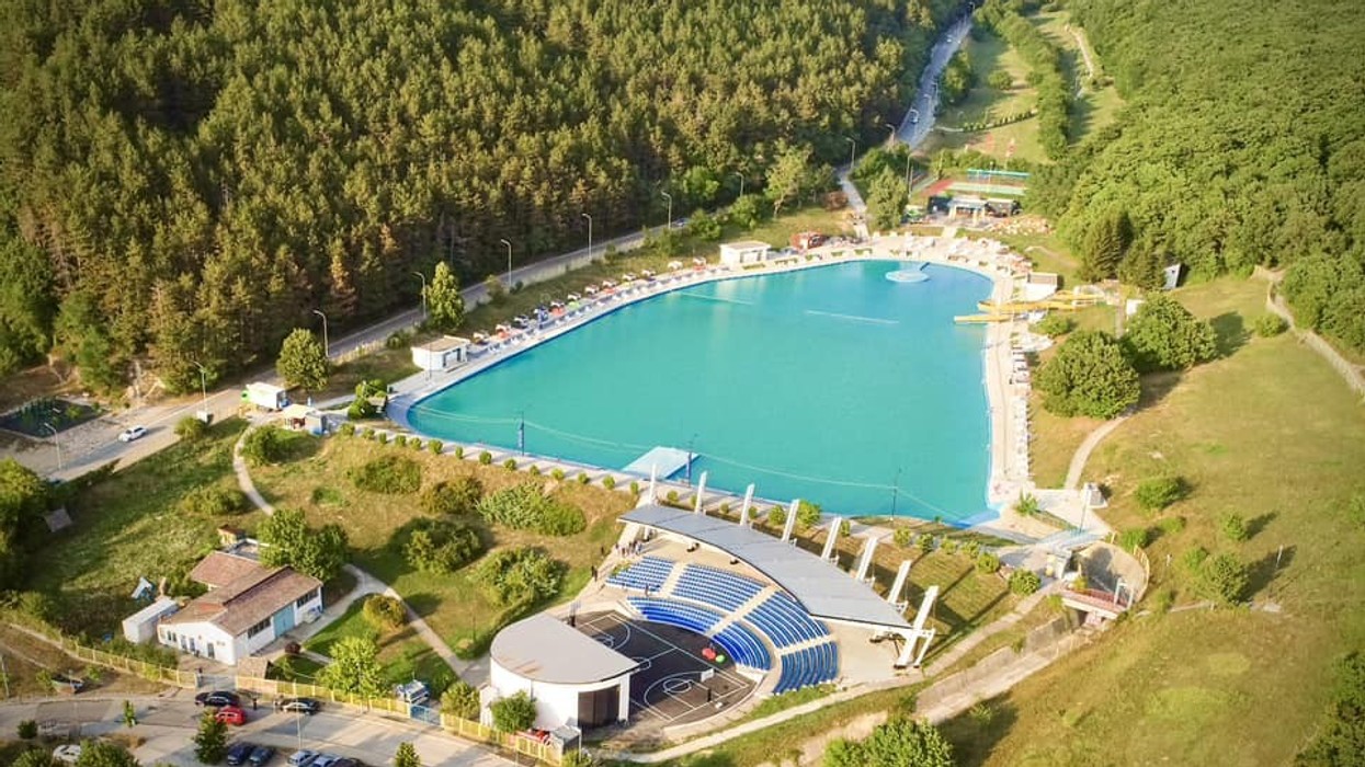 Mbyllet përkohësisht Pishina e Gërmisë