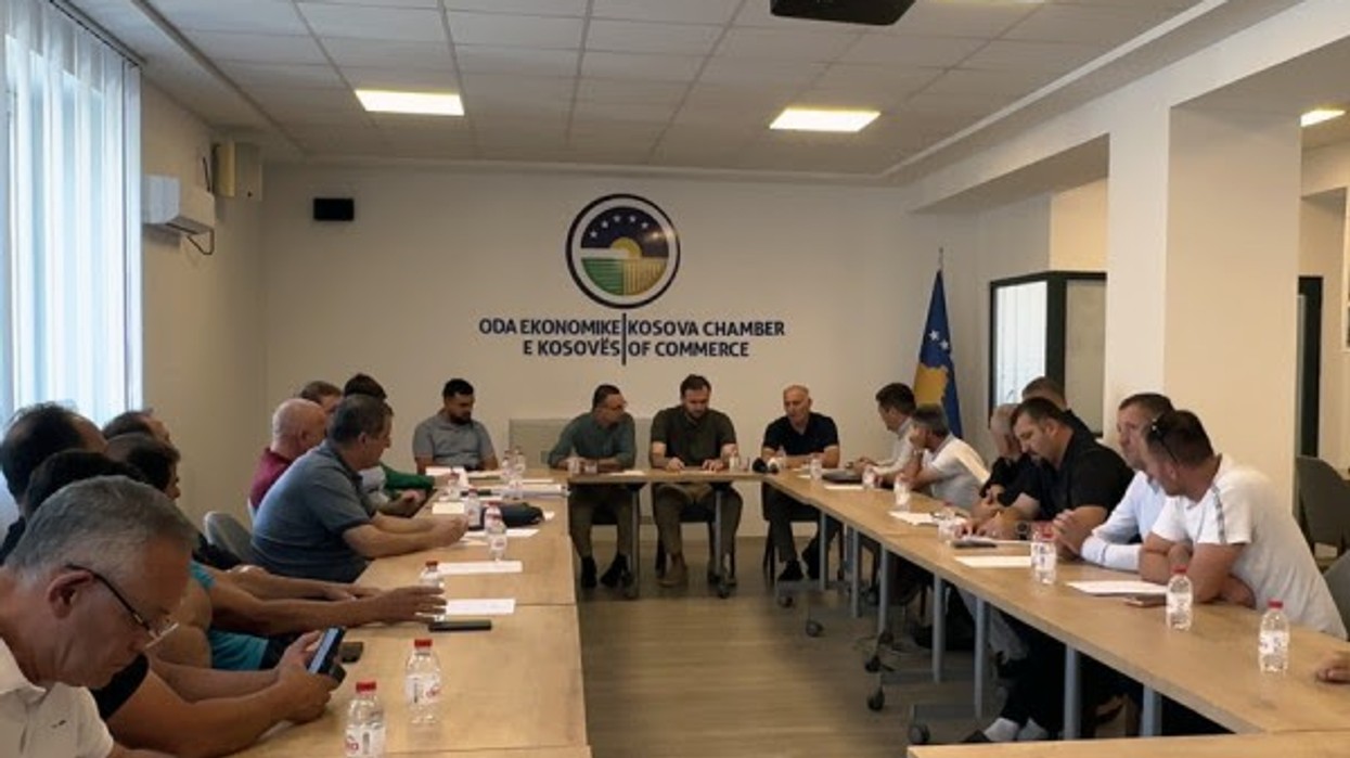 OEK kërkon veprime urgjente për mbështetjen e fermerëve dhe publikimin e analizave për qumështin “Vita”