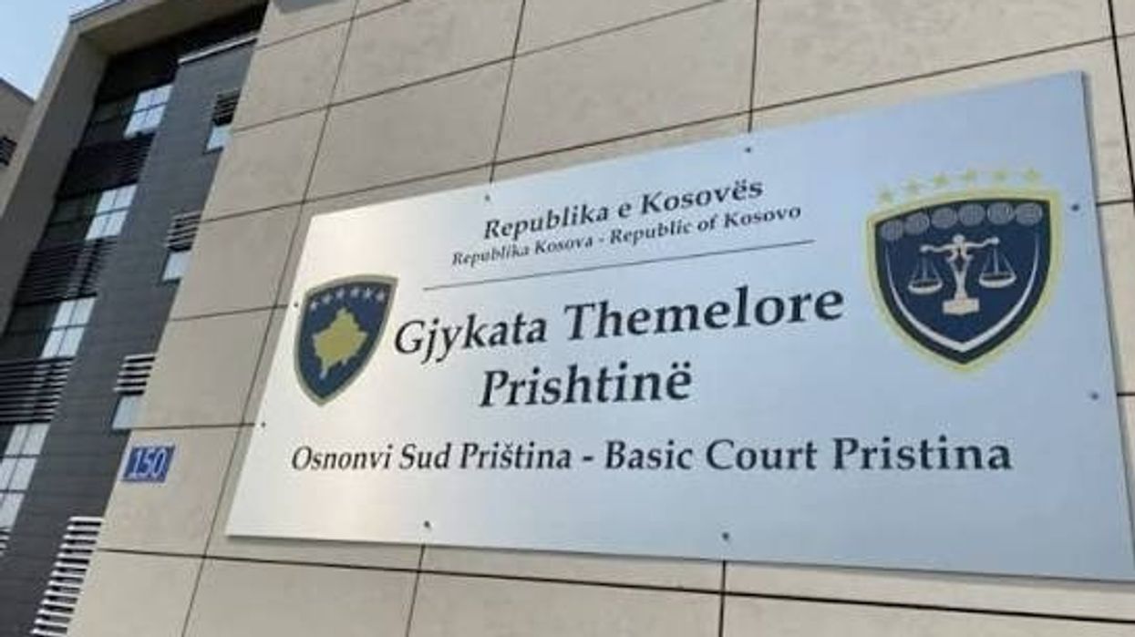 Gjykata cakton paraburgim për të dyshuarin për organizim të grupit kriminal dhe narkotikësh Gjykata cakton paraburgim për të dyshuarin për organizim të grupit kriminal dhe narkotikësh