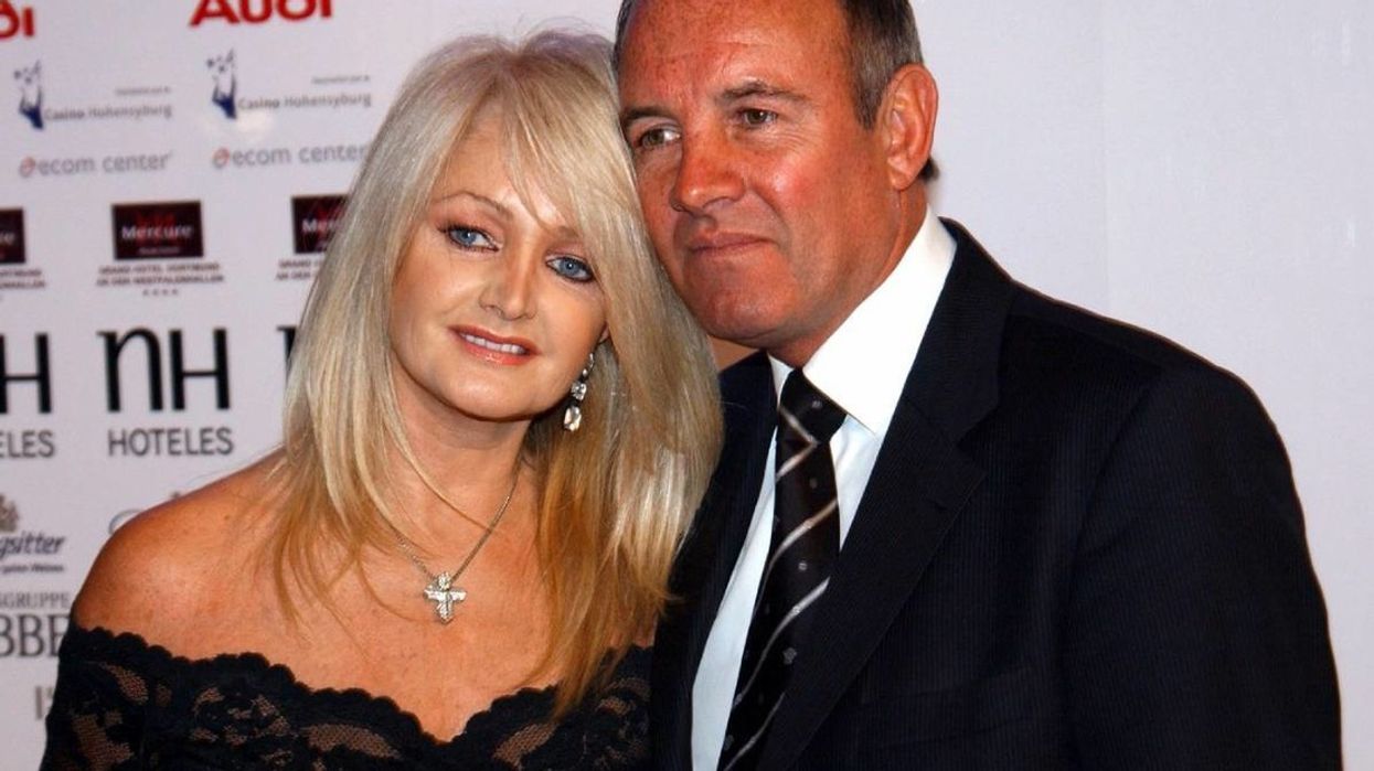 Bonnie Tyler u dashurua me burrin e saj me shikim të parë, ata jetuan së bashku për më shumë se 50 vjet Bonnie Tyler u dashurua me burrin e saj me shikim të parë, ata jetuan së bashku për më shumë se 50 vjet