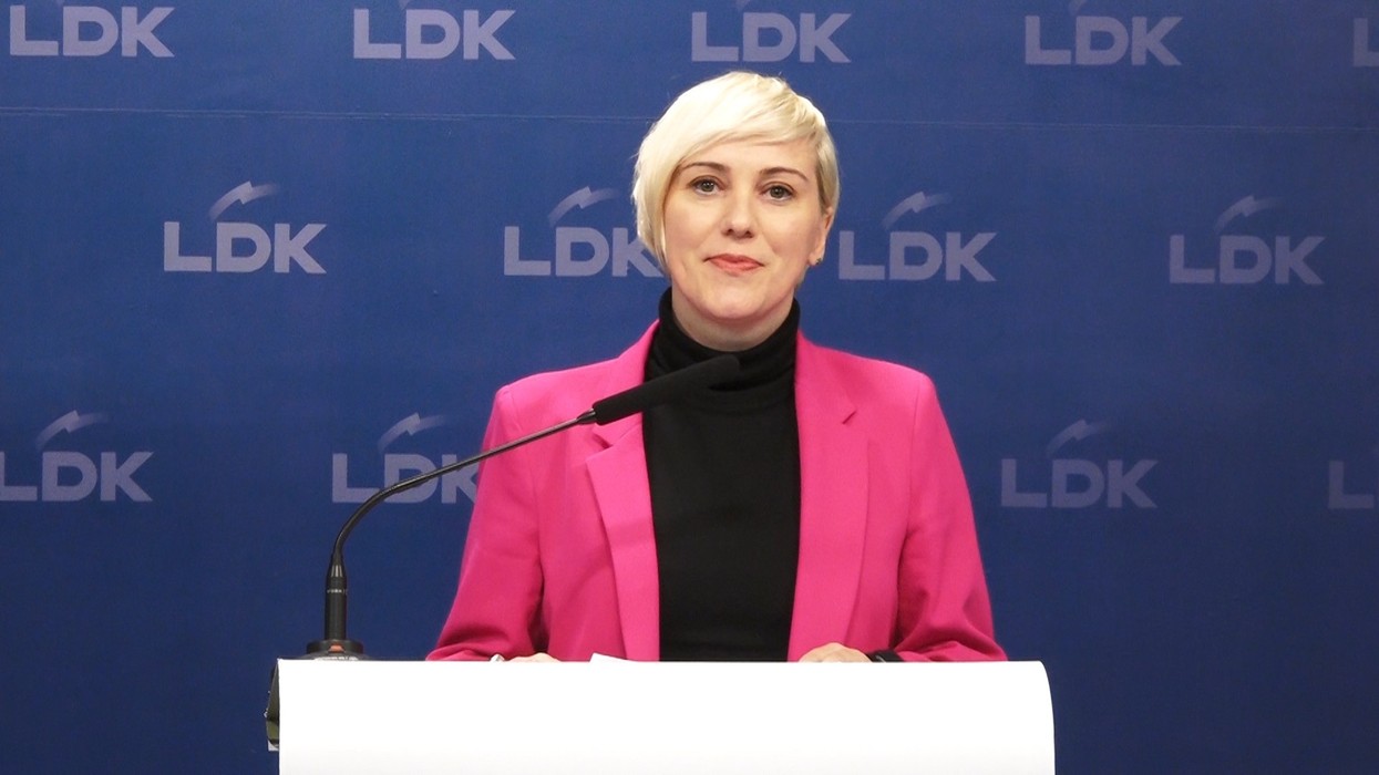 Halimi mohon se ka nënshkruar iniciativën për largimin e Abdixhikut