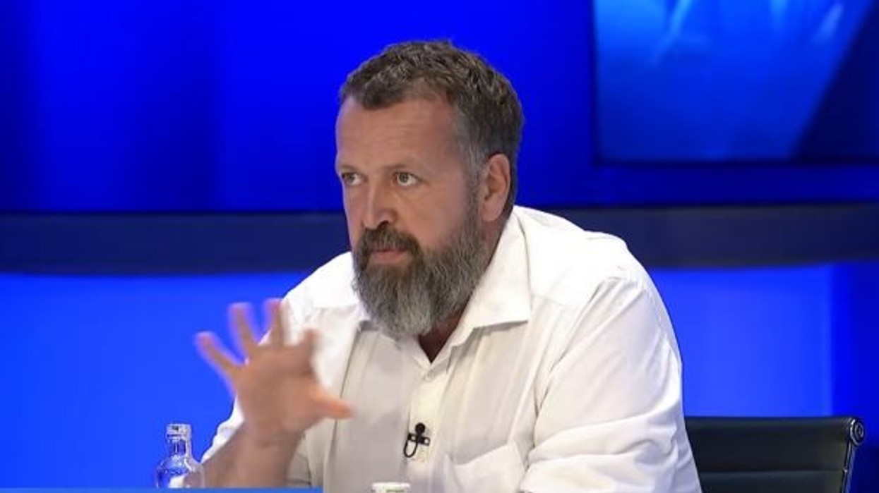 Hoxha: Koalicioni LVV-PDK mund të jetë më i dobishëm strategjikisht për Kosovën