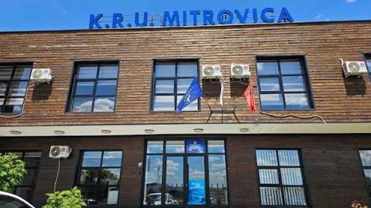 Intervenime në rrjetin e ujësjellësit dhe të kanalizimit në këto zona në Mitrovicë