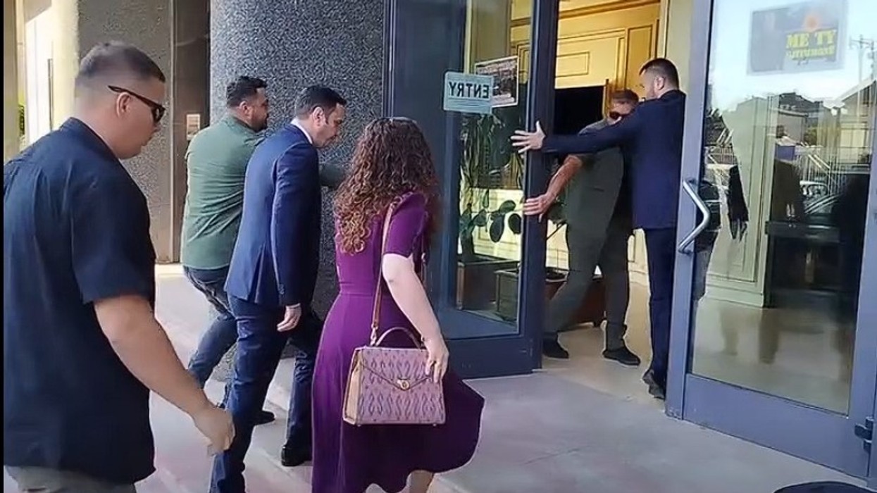 Abdixhiku në takim me Kurtin shoqërohet me Vjosa Osmanin