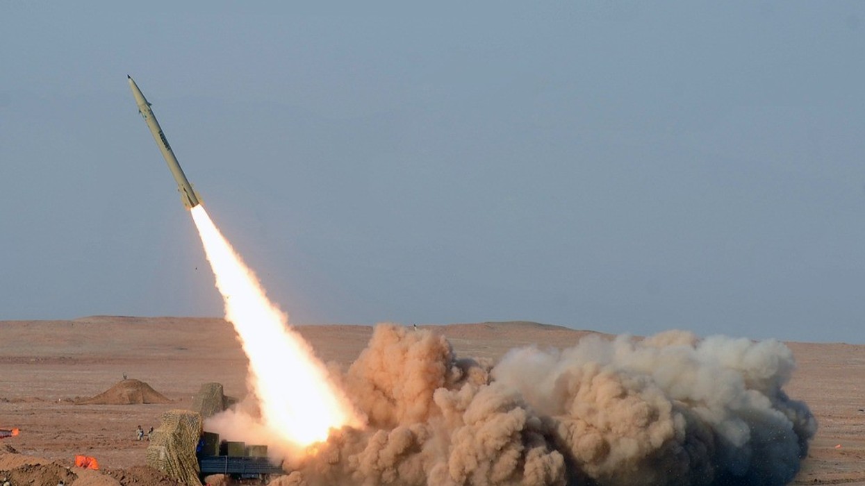 Irani nis sulme me raketa në të gjithë Gjirin Persik - cilat vende u shënjestruan?