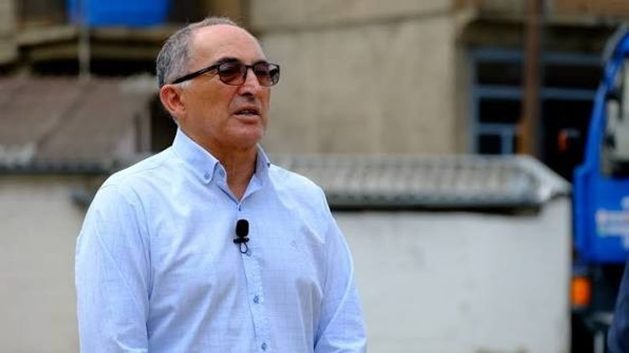 Totaj: Komunës së Prizrenit i janë marrë mbi 40 milionë euro, po vonohen investimet në lagje dhe fshatra Totaj: Komunës së Prizrenit i janë marrë mbi 40 milionë euro, po vonohen investimet në lagje dhe fshatra