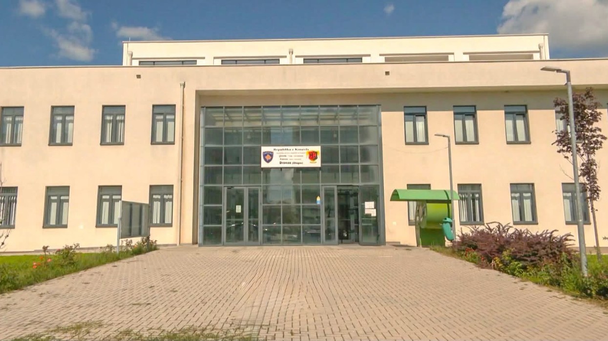 Komuna e Drenasit paralajmëron qytetarët që krijojnë deponi ilegale