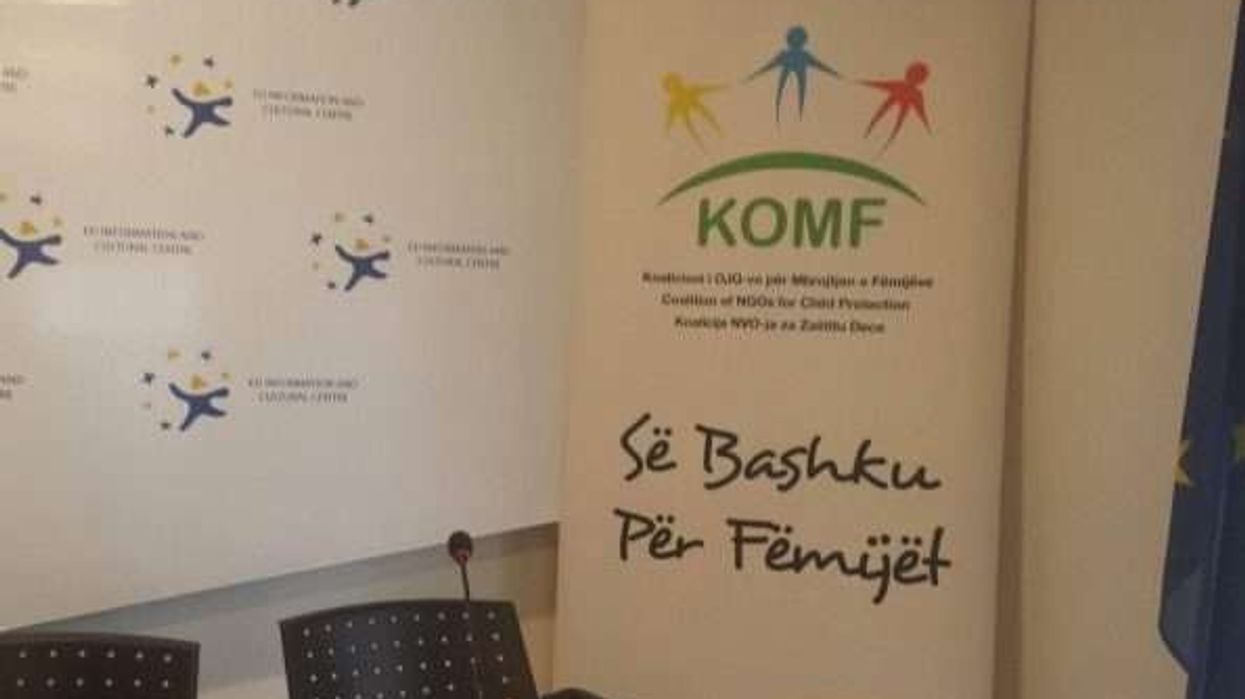 KOMF reagon për rastin në Pediatri: Ngre shqetësime për gjendjen e shërbimeve shëndetësore për fëmijët KOMF reagon për rastin në Pediatri: Ngre shqetësime për gjendjen e shërbimeve shëndetësore për fëmijët