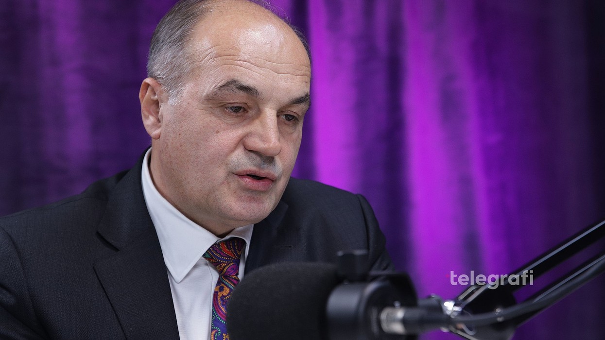 Hoxhaj: Shqipëria dhe Mali i Zi po ecin përpara, Kosova që 3 vjet në sirtarët e BE-së, s'po merret askush me të