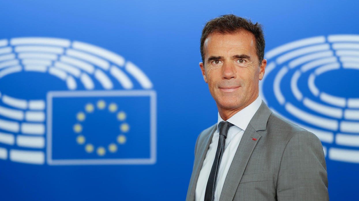Demokratët evropianë dënojnë deklaratën e Paunoviqit: Serbia nuk mund të ecë drejt BE-së me retorikën e Millosheviqit