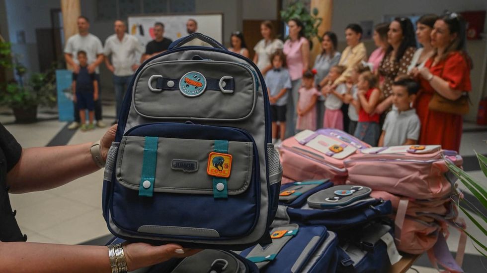 Kamenica do t’i pajisë falas me çanta dhe mjete shkollore të gjithë nxënësit e klasës së parë