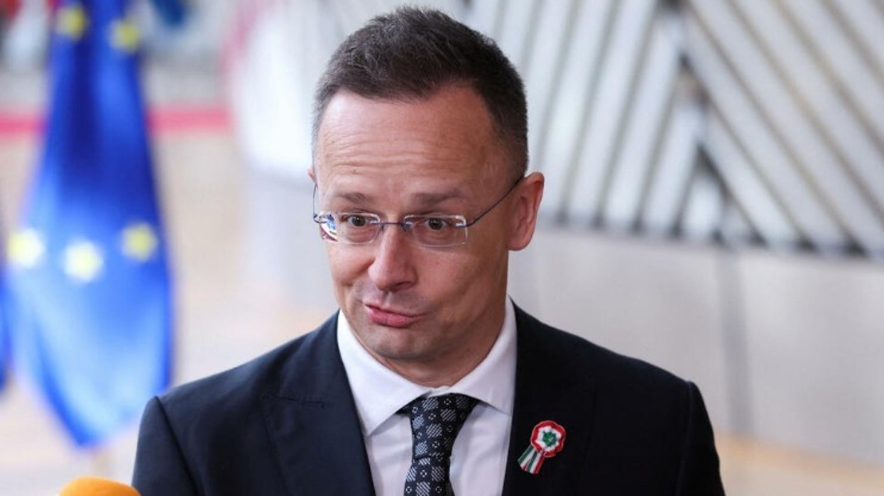 Ish-ministri i Jashtëm i Hungarisë dorëzon mandatin si deputet, angazhohet në një kompani kineze