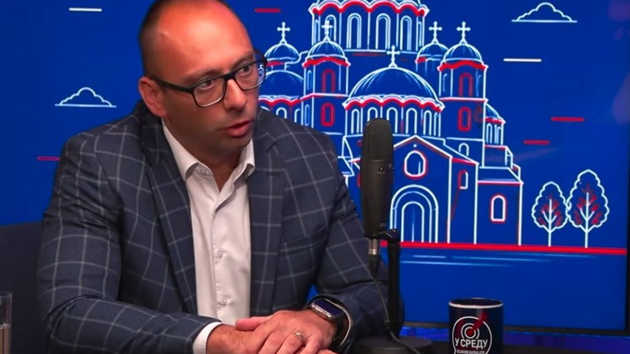 Lista Serbe vazhdon me narrativën e Beogradit, Simiq sulmon Rashiqin dhe institucionet e Kosovës me akuza të pabaza