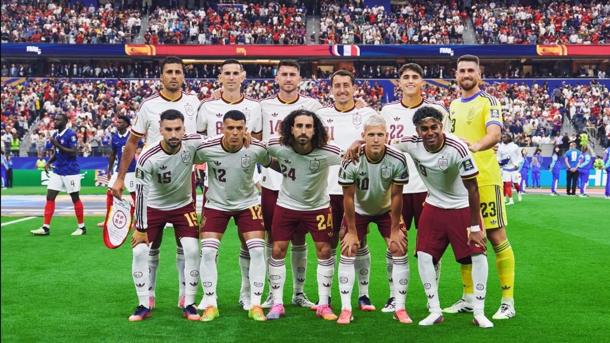 Hansi Flick dëshiron transferimin e tre titullarëve të Spanjës Hansi Flick dëshiron transferimin e tre titullarëve të Spanjës