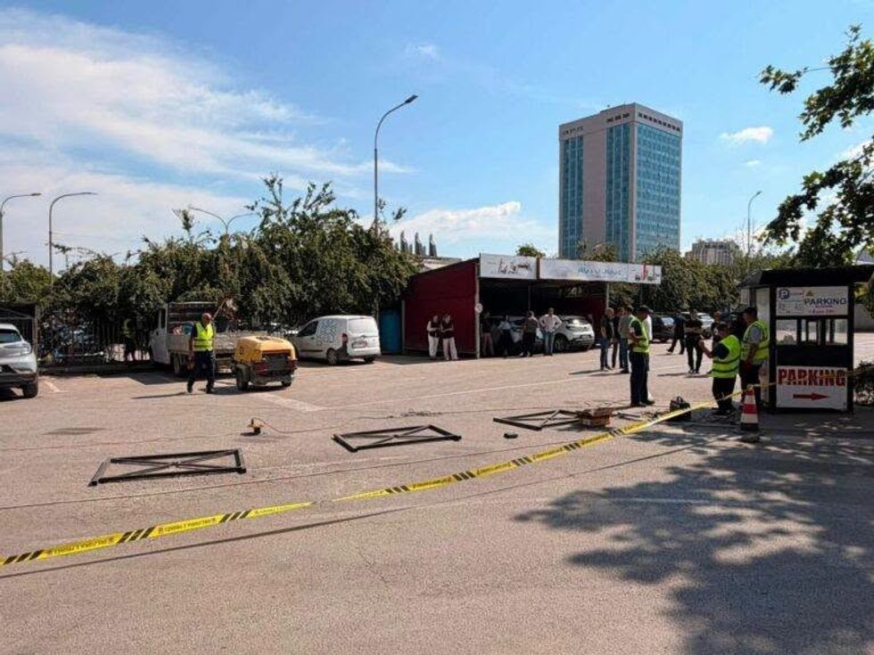 Komuna e Prishtinës nis lirimin e parkingut pranë Ministrisë së Bujqësisë, Mehmetaj: Hapësira do t’i hapë rrugë ndërtimit të Shkollës së Muzikës Komuna e Prishtinës nis lirimin e parkingut pranë Ministrisë së Bujqësisë, Mehmetaj: Hapësira do t’i hapë rrugë ndërtimit të Shkollës së Muzikës
