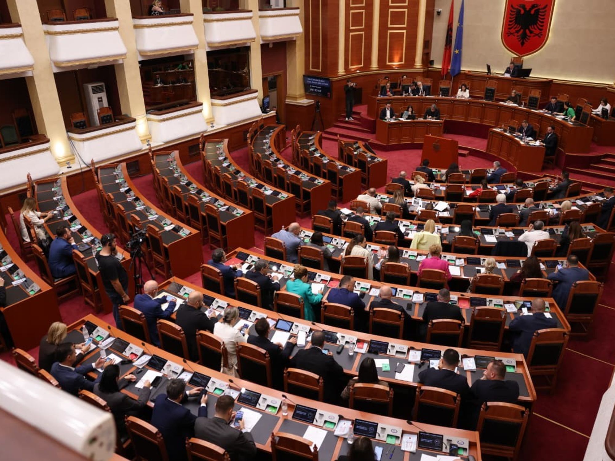 Deklarata e ministres serbe - debat në Kuvendin e Shqipërisë për Kosovën mes mazhorancës dhe opozitës Deklarata e ministres serbe - debat në Kuvendin e Shqipërisë për Kosovën mes mazhorancës dhe opozitës