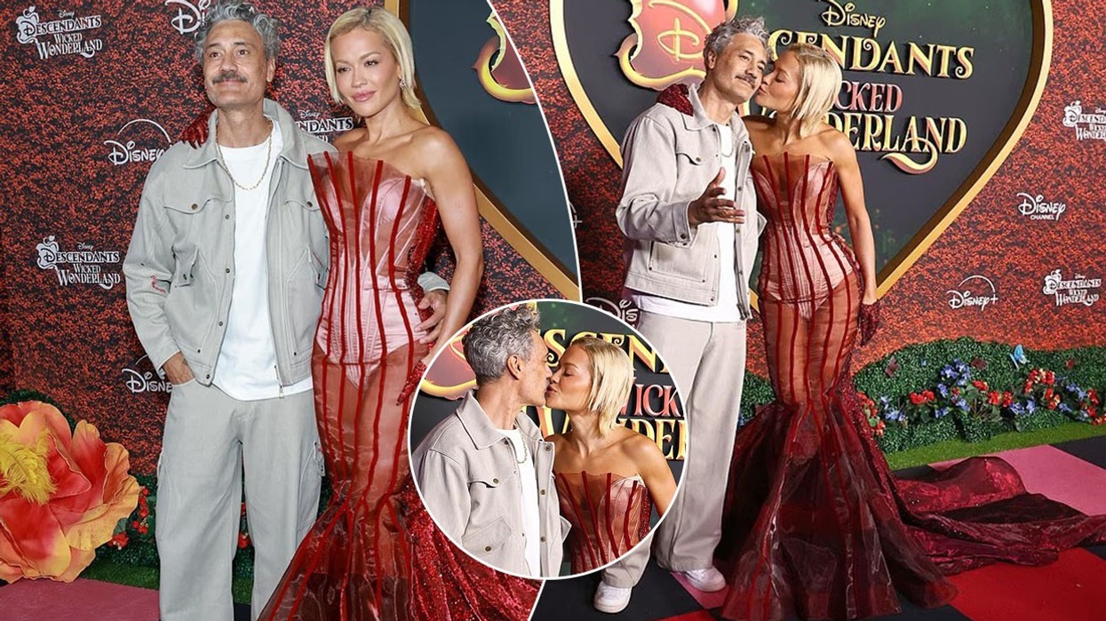 Rita Ora dhe Taika Waititi shkëmbejnë një puthje pasionante në tapetin e kuq gjatë premierës së filmit të ri nga Disney