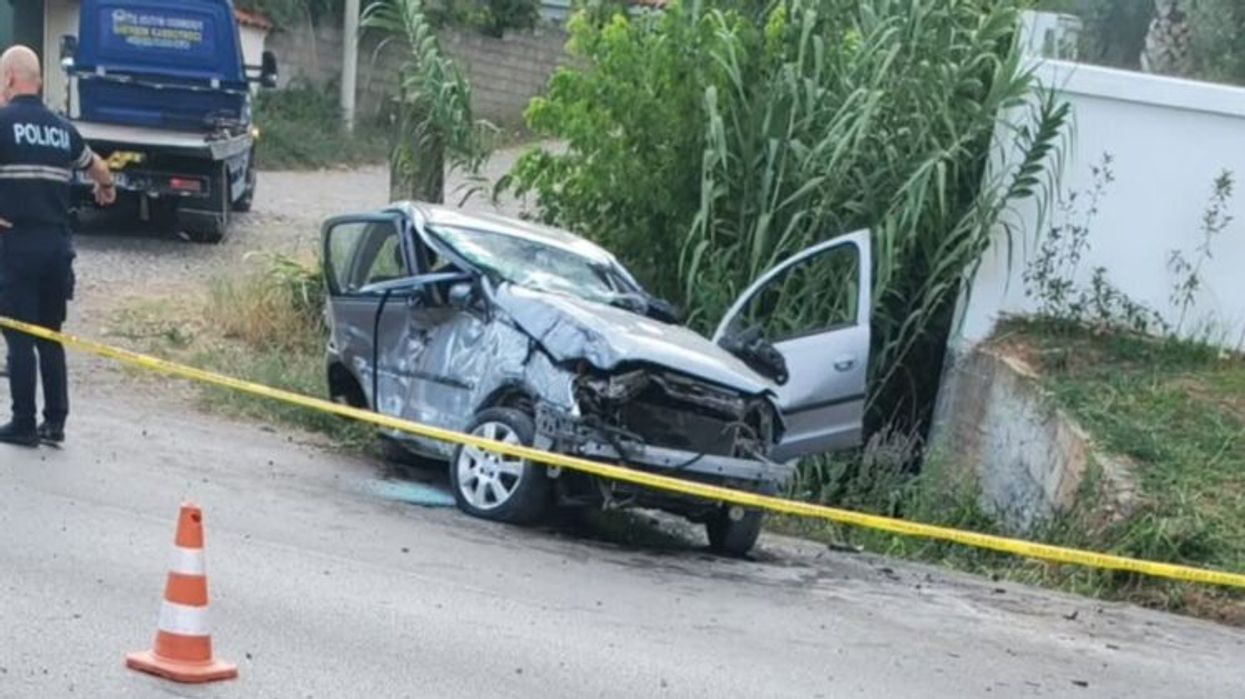 Aksident në aksin Elbasan–Librazhd, humb jetën shoferi 19-vjeçar Aksident në aksin Elbasan–Librazhd, humb jetën shoferi 19-vjeçar