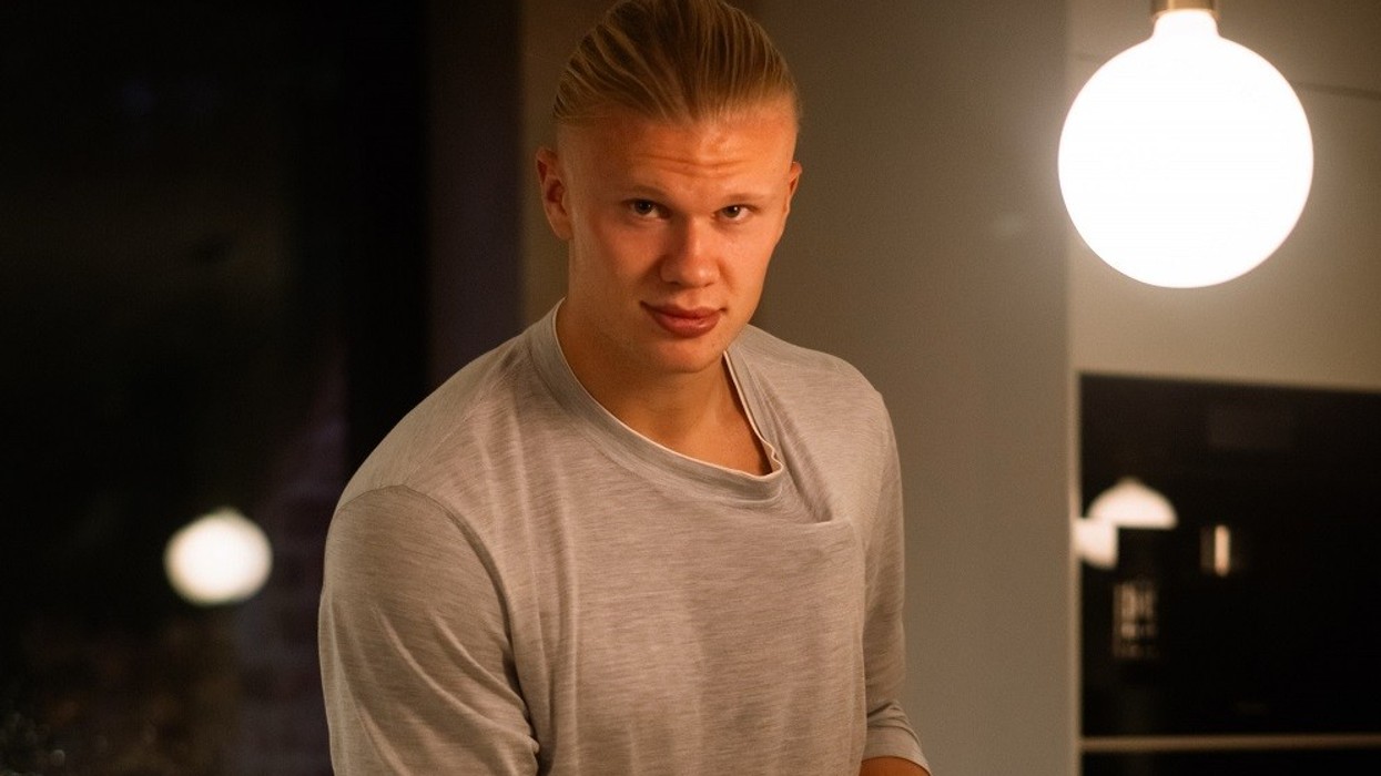 Erling Haaland vendosi t'ia plotësonte dëshirën Tom Hollandit pasi ky i fundit u ankua se e kishin injoruar