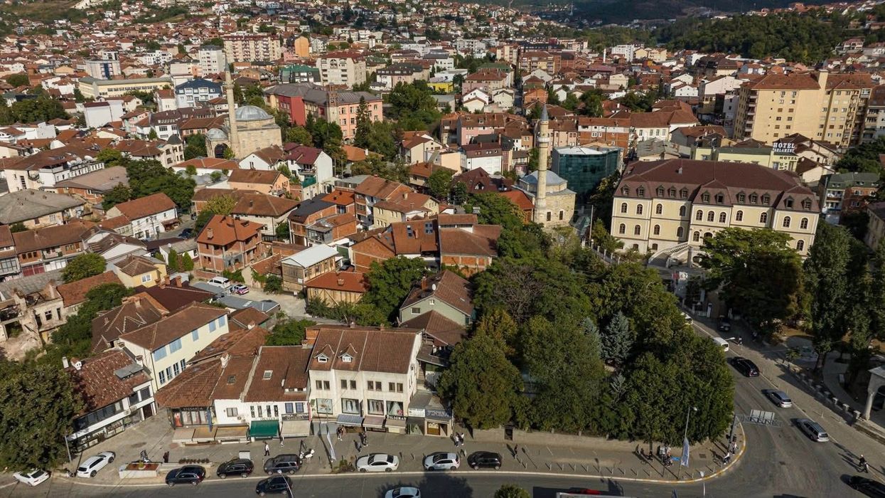 Kufijtë zyrtarë të Qendrës Historike të Prishtinës regjistrohen në Gjeoportalin e Kosovës Kufijtë zyrtarë të Qendrës Historike të Prishtinës regjistrohen në Gjeoportalin e Kosovës