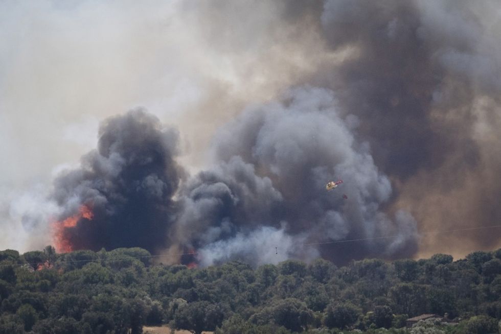 Zjarret, thatësira dhe stuhitë godasin Evropën