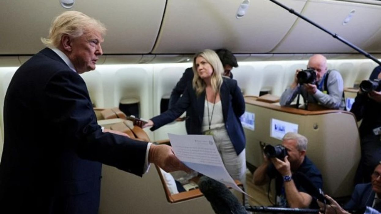 Sekondat që vlejnë miliona - Trump do t’u shesë investitorëve mesazhet para publikimit në rrjetet sociale Sekondat që vlejnë miliona - Trump do t’u shesë investitorëve mesazhet para publikimit në rrjetet sociale