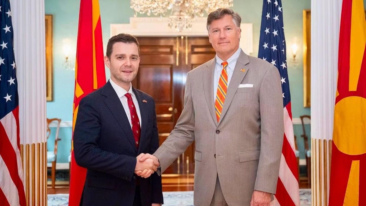 Mucunski-Landau: Maqedonia e Veriut dhe SHBA-të forcojnë edhe më tej partneritetin strategjik Mucunski-Landau: Maqedonia e Veriut dhe SHBA-të forcojnë edhe më tej partneritetin strategjik