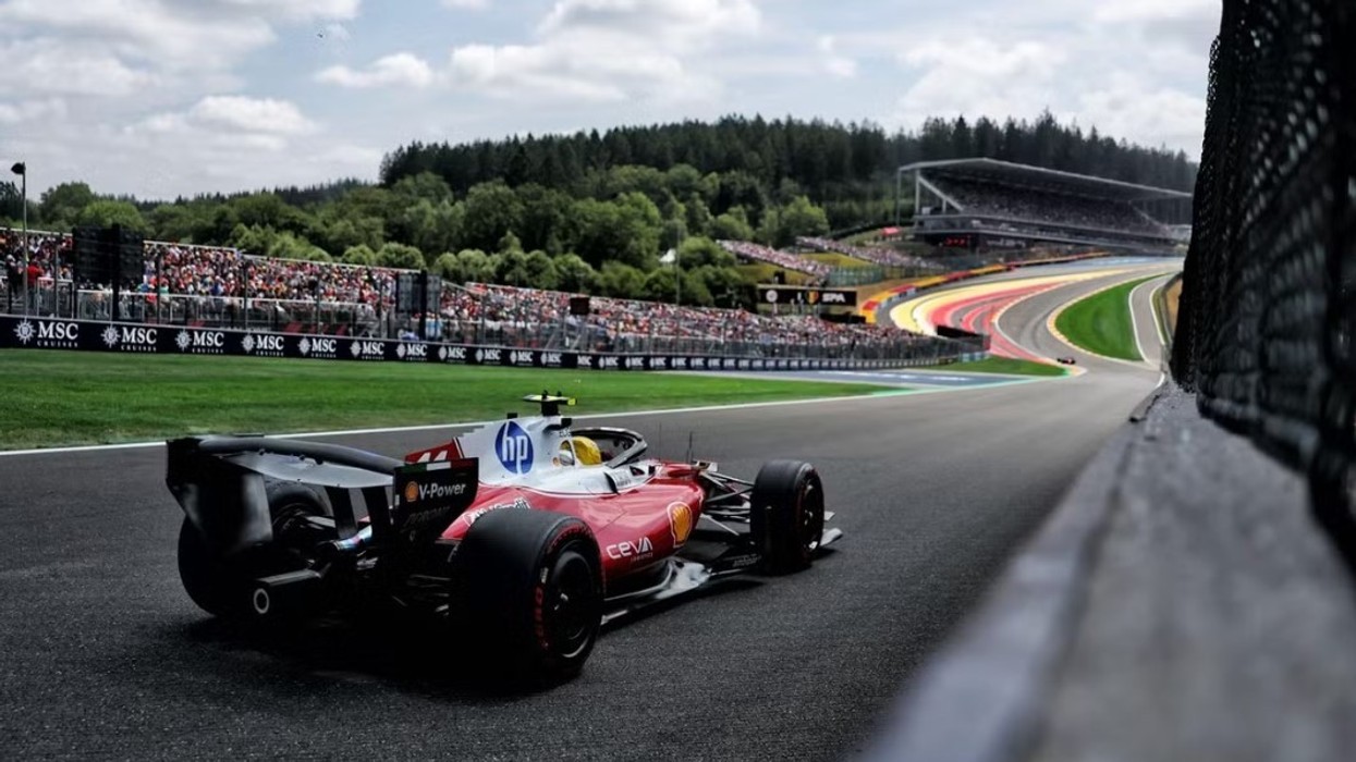 “E kam shkatërruar makinën”, Lewis Hamilton përplaset rëndë në Spa