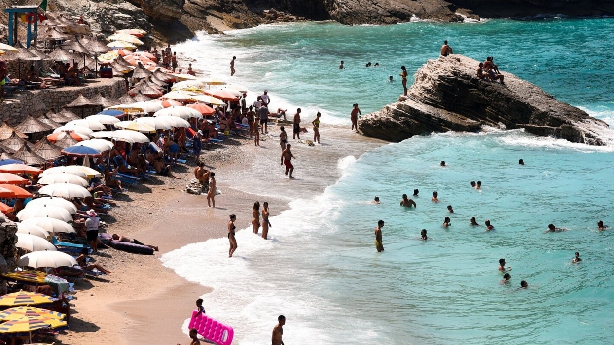 INSTAT: Italianët mbizotërojnë turizmin në Shqipëri