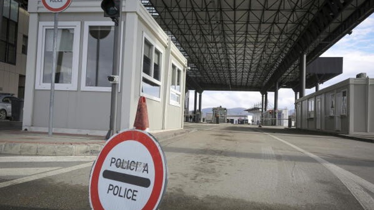 Ai çasti kur i afrohesh kufirit të Serbisë…