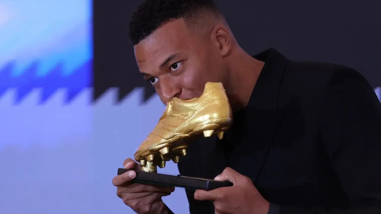 Kylian Mbappe fiton Këpucën e Artë të Botërorit dhe shkruan historinë
