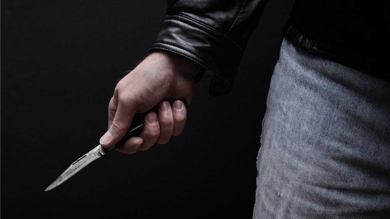 Theret me mjet të mprehtë një person në Shtime, i dyshuari në kërkim policor Theret me mjet të mprehtë një person në Shtime, i dyshuari në kërkim policor