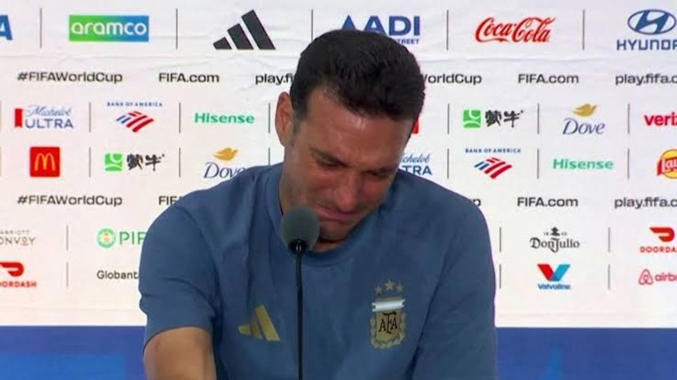 “Po më djeg shpirti”, Lionel Scaloni mes lotësh largohet nga konferenca për shtyp