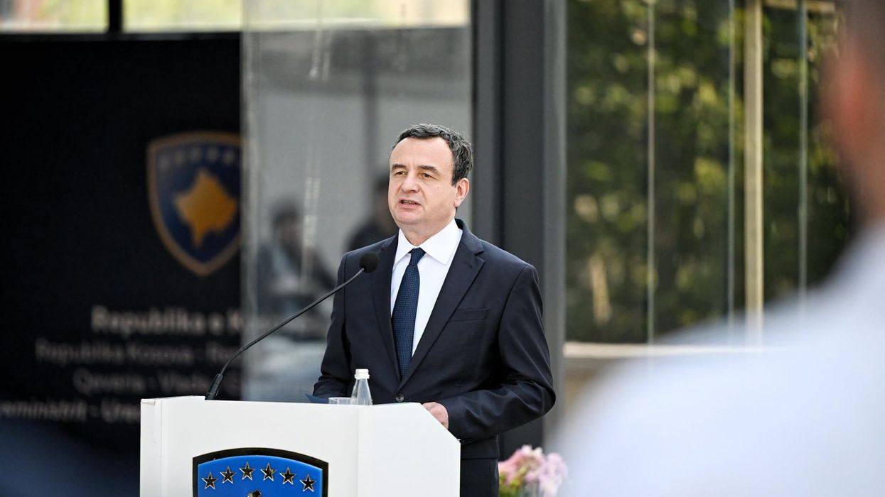 Kurti shpreh ngushëllime për familjet e viktimave të aksidentit tragjik në Bllacë Kurti shpreh ngushëllime për familjet e viktimave të aksidentit tragjik në Bllacë