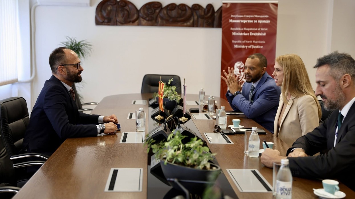 Shasivari: Vazhdojmë partneritetin e fuqishëm me SHBA-në për sundimin e ligjit dhe luftën kundër korrupsionit