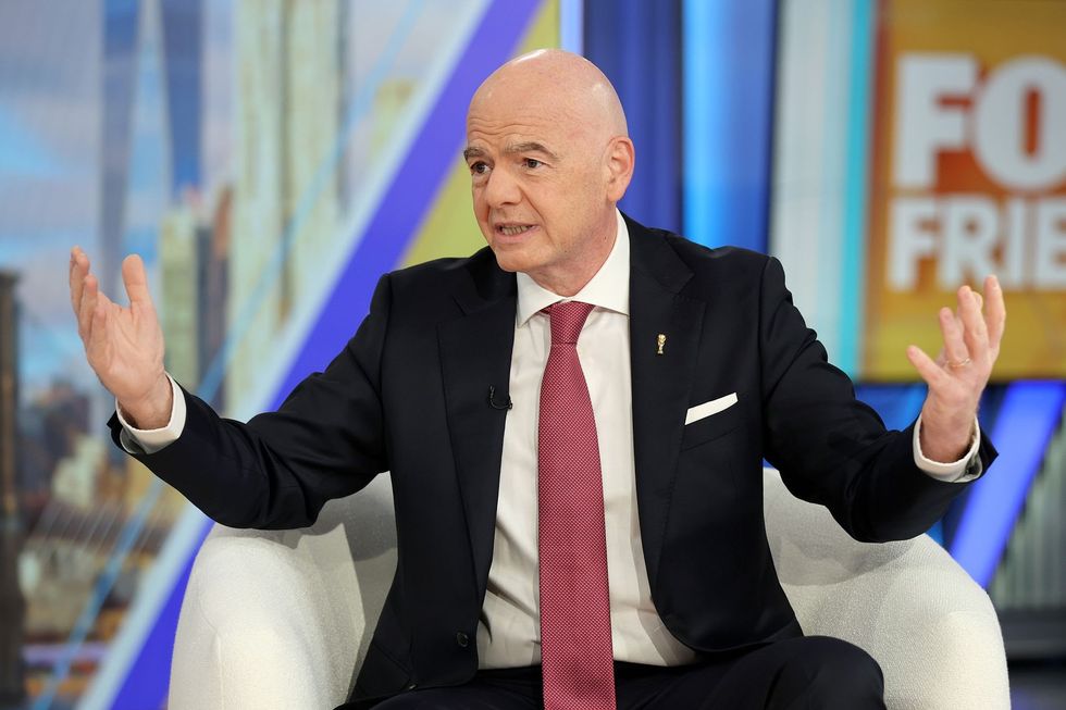 A do ta shtyjë vërtet Infantino përpara një Kupë Bote me 64 skuadra? Zgjerimi që po ndan futbollin botëror