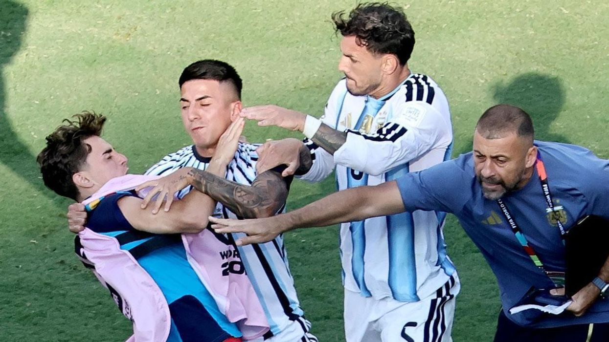 Kthesë e papritur pas finales së Botërorit: FIFA mohon kartonin e kuq për Paredesin Kthesë e papritur pas finales së Botërorit: FIFA mohon kartonin e kuq për Paredesin