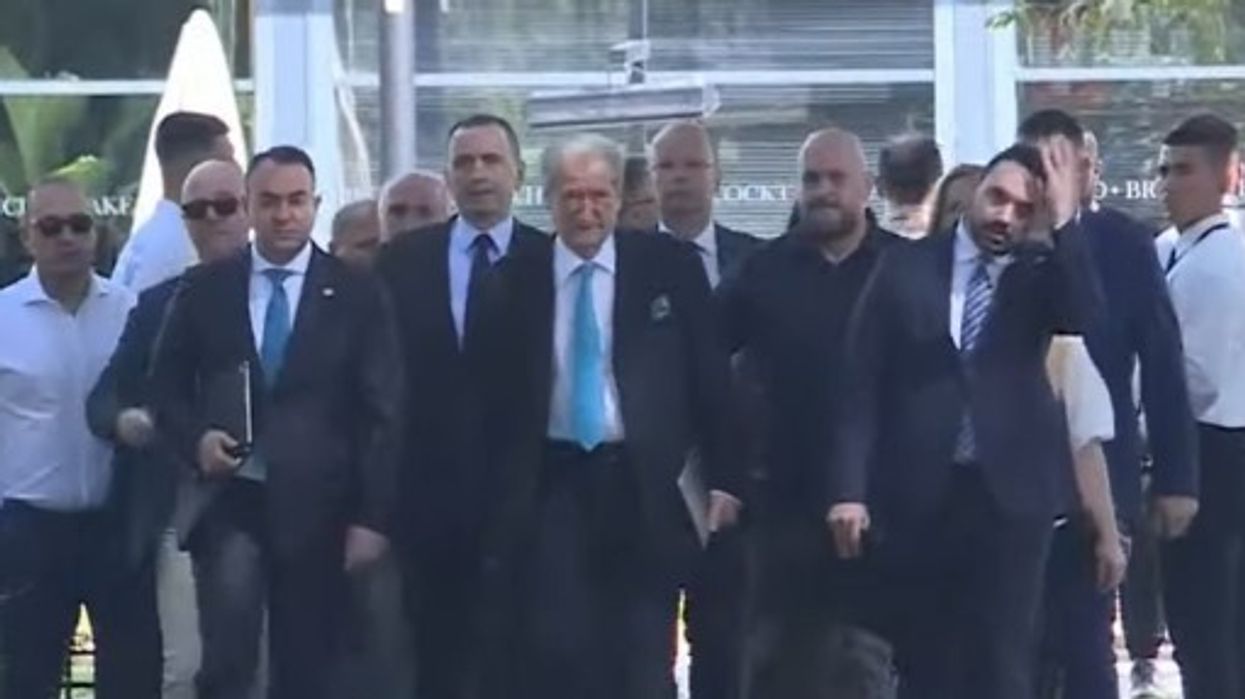“Të shkrihet Kuvendi”, Berisha: Ky është i vetmi vendim i drejtë që Parlamenti mund të marrë sot “Të shkrihet Kuvendi”, Berisha: Ky është i vetmi vendim i drejtë që Parlamenti mund të marrë sot
