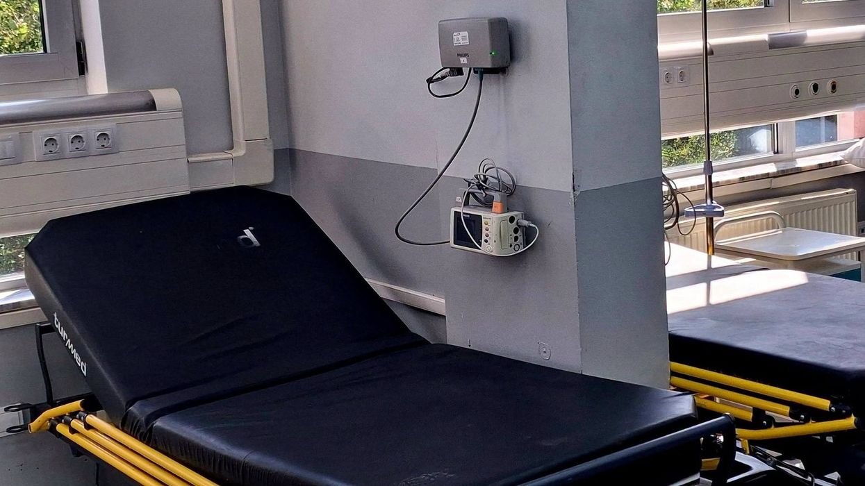 Ngufatja me ushqim i rrezikoi jetën, mjekët i shpëtojnë jetën 79-vjeçarit në Mitrovicë Ngufatja me ushqim i rrezikoi jetën, mjekët i shpëtojnë jetën 79-vjeçarit në Mitrovicë